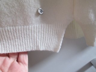 JERSEY BEIGE CUELLO PICO BROWNIE