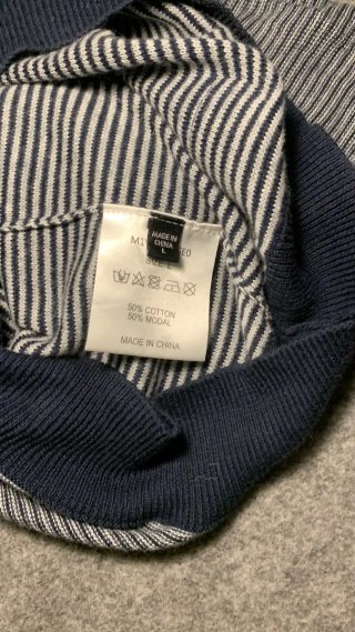 Jersey Guess Rayas Azul Marino y Blanco