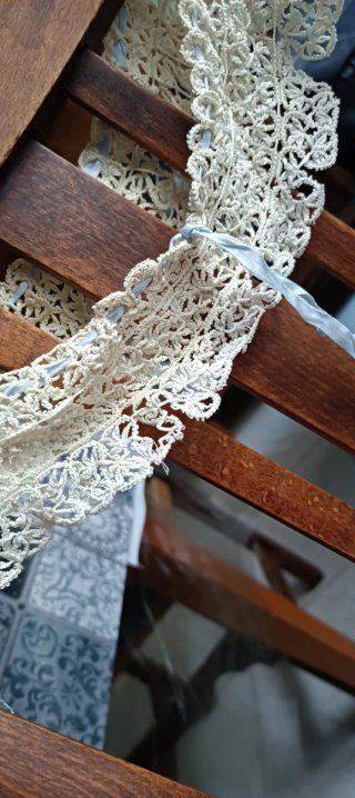 Encaje de bolillos antiguo