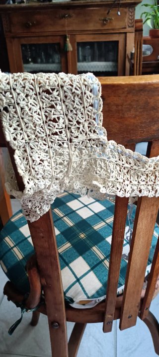 Encaje de bolillos antiguo