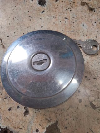 Tapón Gasolina Renault con Llave