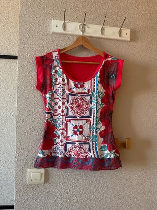 Camiseta estampada talla M