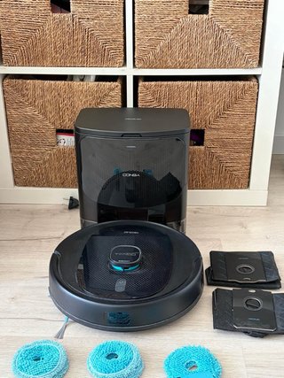 Robot Aspirador Conga 9590 con función fregadora.