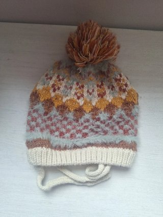 Gorro Zara pompón multicolor