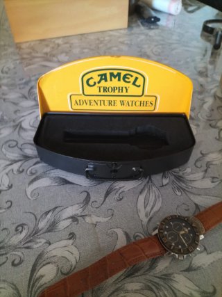 Reloj Camel Trophy con Estuche