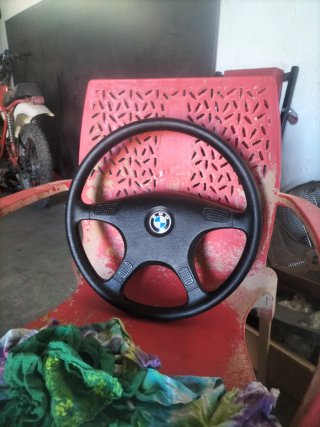 Volante BMW E34