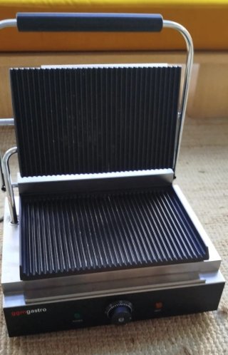 Parrilla de contacto GGM Gastro profesional