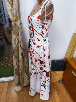 Disfraz de novia con Estampado de Sangre