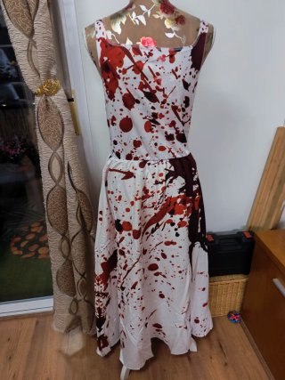 Disfraz de novia con Estampado de Sangre