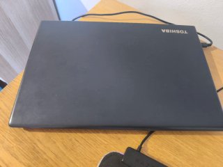 Portátil Toshiba Negro