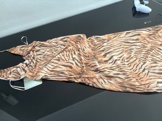 Vestido Bershka Estampado Talla S