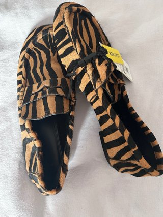 Mocasines nuevos piel estampado cebra