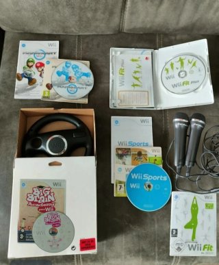 Nintendo Wii 25° Anniversario Mario con extra
