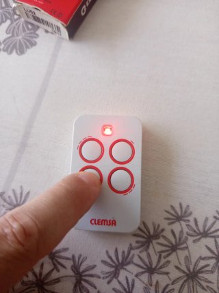Mando de garaje Clemsa 4 botones