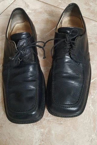 Zapatos de piel negros Talla 42