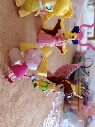 Conjunto de 6muñecas.3€ todo