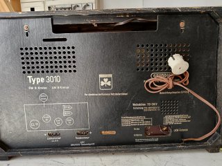 Radio Antigua Grundig modelo 3010