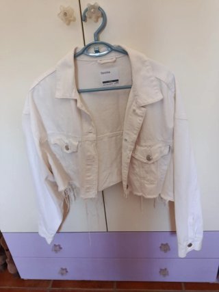 Chaqueta vaquera Bershka blanca M