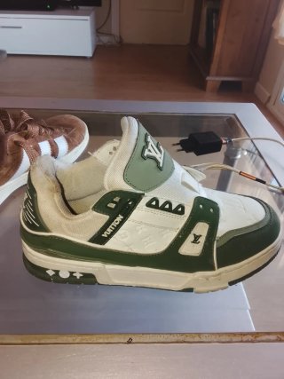 Zapatillas Louis Vuitton verdes y blancas