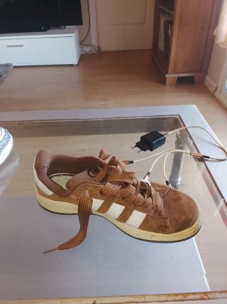 Zapatillas Adidas Campus Marrones y Blancas