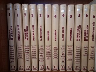 12 libros Antiguos "Curso de Orientacion Familiar"