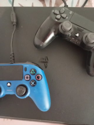 PS4 (PlayStation 4) con GTA V