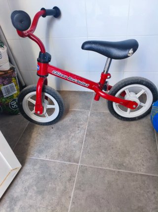 Bicicleta sin pedales Chicco Red Bullet