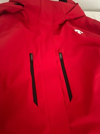Abrigo Descente Rojo y Negro Talla L