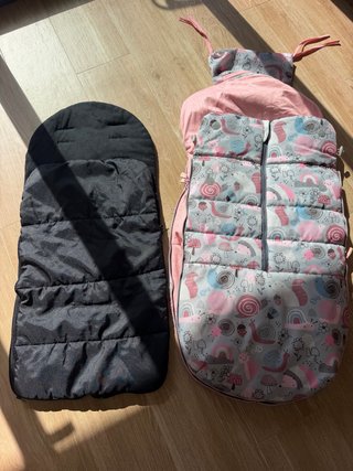 2 sacos para silla de paseo, uno Jané