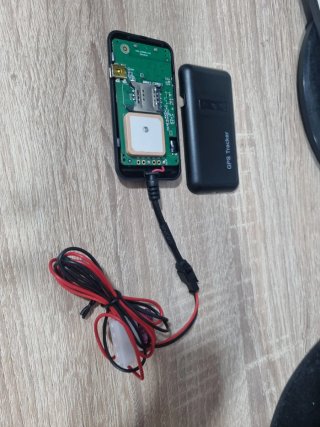 GPS Tracker con cableado