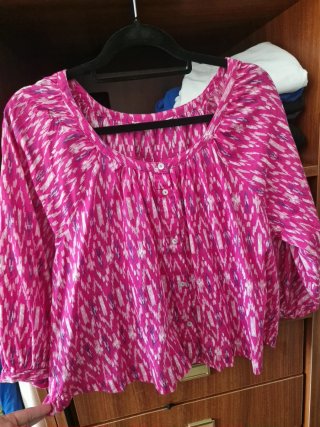 Blusa rosa estampada manga 3/4