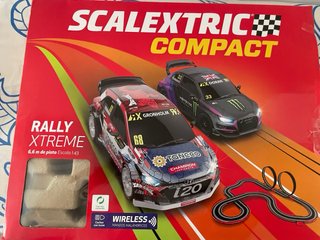 Scalextric Compact Rally Xtreme + Doble Looping