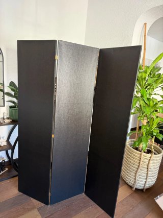 Biombo negro sólido
