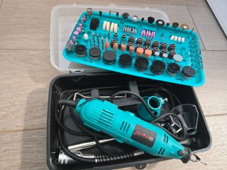 Mini taladro Goxawee con accesorios