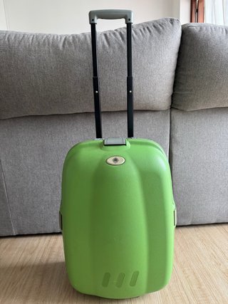 Maleta verde de cabina
