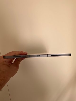 Apple iPad Air 5 M1 64 GB Wi-Fi + 5G con scatola