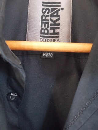 Camisa Bershka Preta Tamanho M