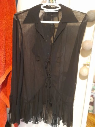 Blusa negra Zara