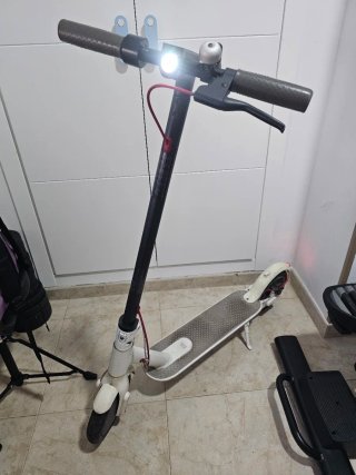 Patinete Eléctrico Xiaomi Mi Electric Scooter