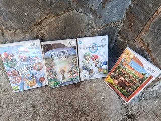 Lote 4 Juegos Wii: Cluedo, FIFA, Mario Kart, Donke