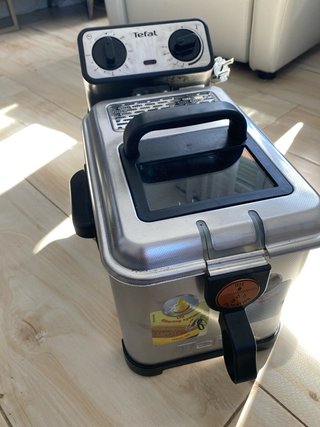 Freidora Tefal con sistema de filtrado