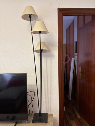 Lámpara de pie moderna 3 luces