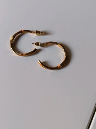 Pendientes dorados de aro