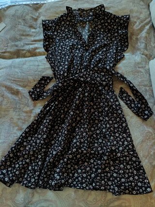 Vestido Floral Negro