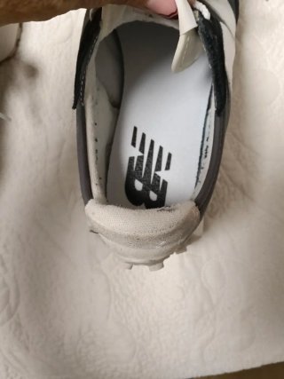 Zapatillas New Balance Gris y Blanco