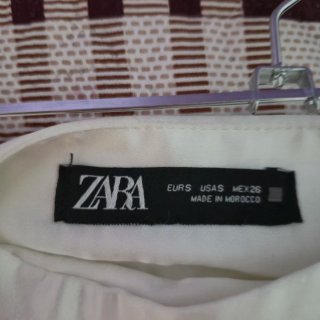 Falda corta Zara blanca Talla S