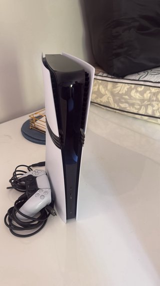 PS5 2TB con 1 mando