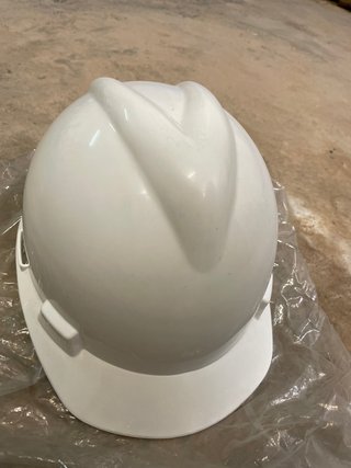 Casco de obra blanco nuevo