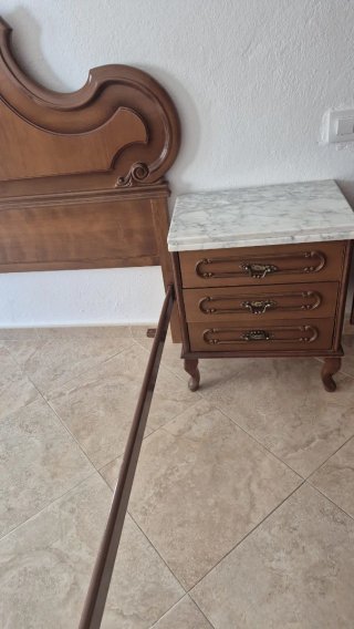 Dormitorio matrimonio completo de madera maciza