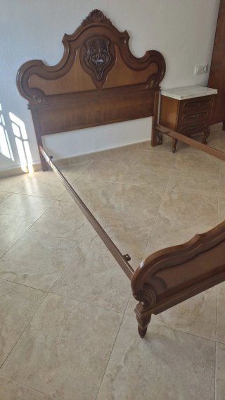 Dormitorio matrimonio completo de madera maciza